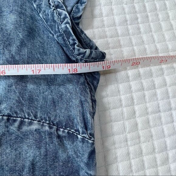 Soho NY&Co Jeans small cap sleeve denim blouse - Picture 5 of 9